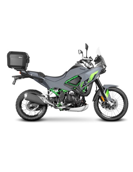 Fijaciones para montar una maleta superior a la moto.