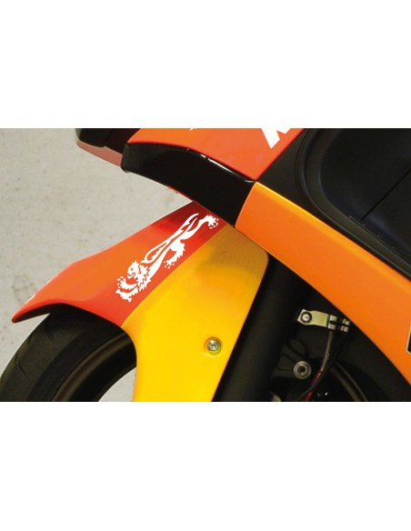 Adhesivo León Malossi Blanco Izquierdo 24cm 