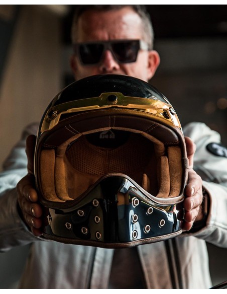 Casco BY City THE ROCK BLACK SHINNY R.22.06