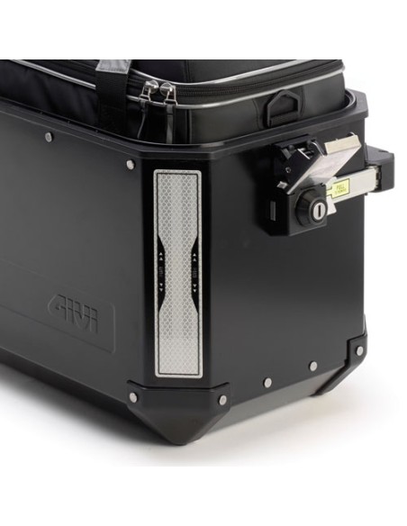 ADHESIVOS REFLECTANTES SERFIGRAFIADOS F/POSTERIOR MALETA OBK/DLMK/ALAS